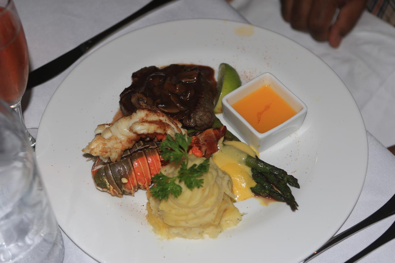 The Sandpiper Inn Crossing Rocks Luaran gambar